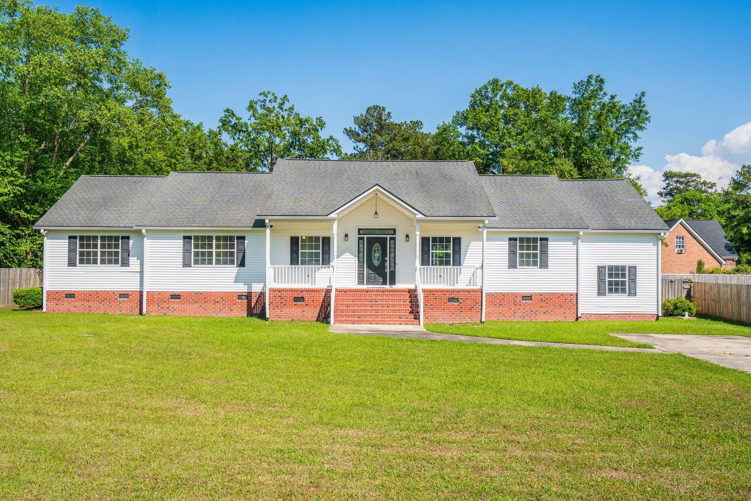 1004 Magnolia Ln