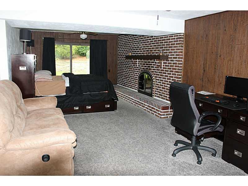 336 Streets Run Road Whitehall, PA 15236 - Photo 19 of 25 Den/Family/Great Room.