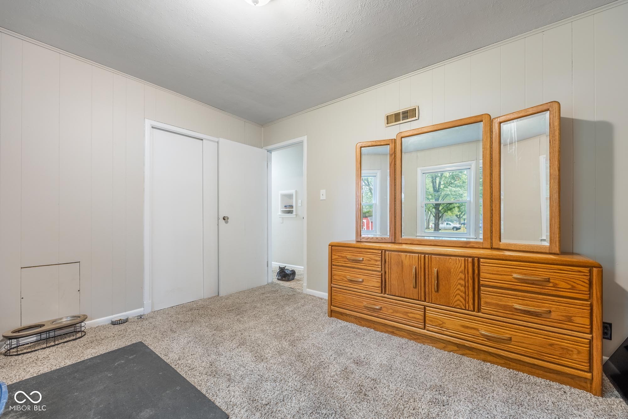 920 North Franklin Road Indianapolis, IN 46219 - Photo 25 of 37