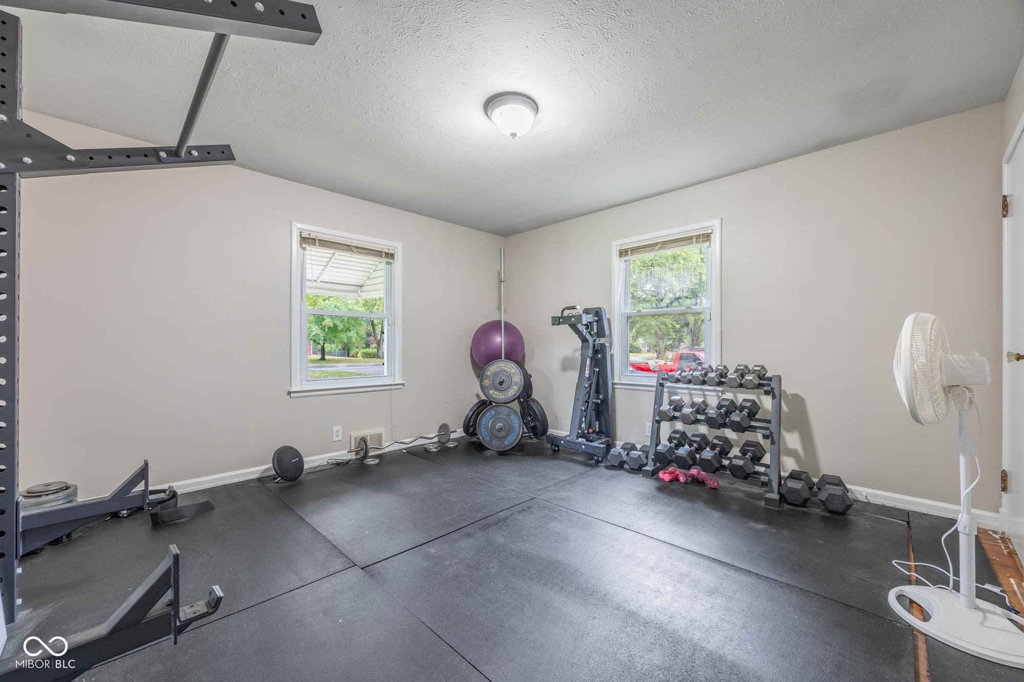 920 North Franklin Road Indianapolis, IN 46219 - Photo 28 of 37