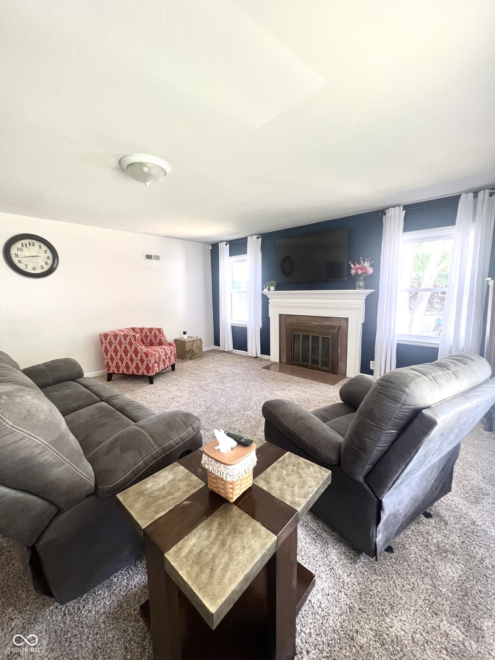 920 North Franklin Road Indianapolis, IN 46219 - Photo 7 of 37