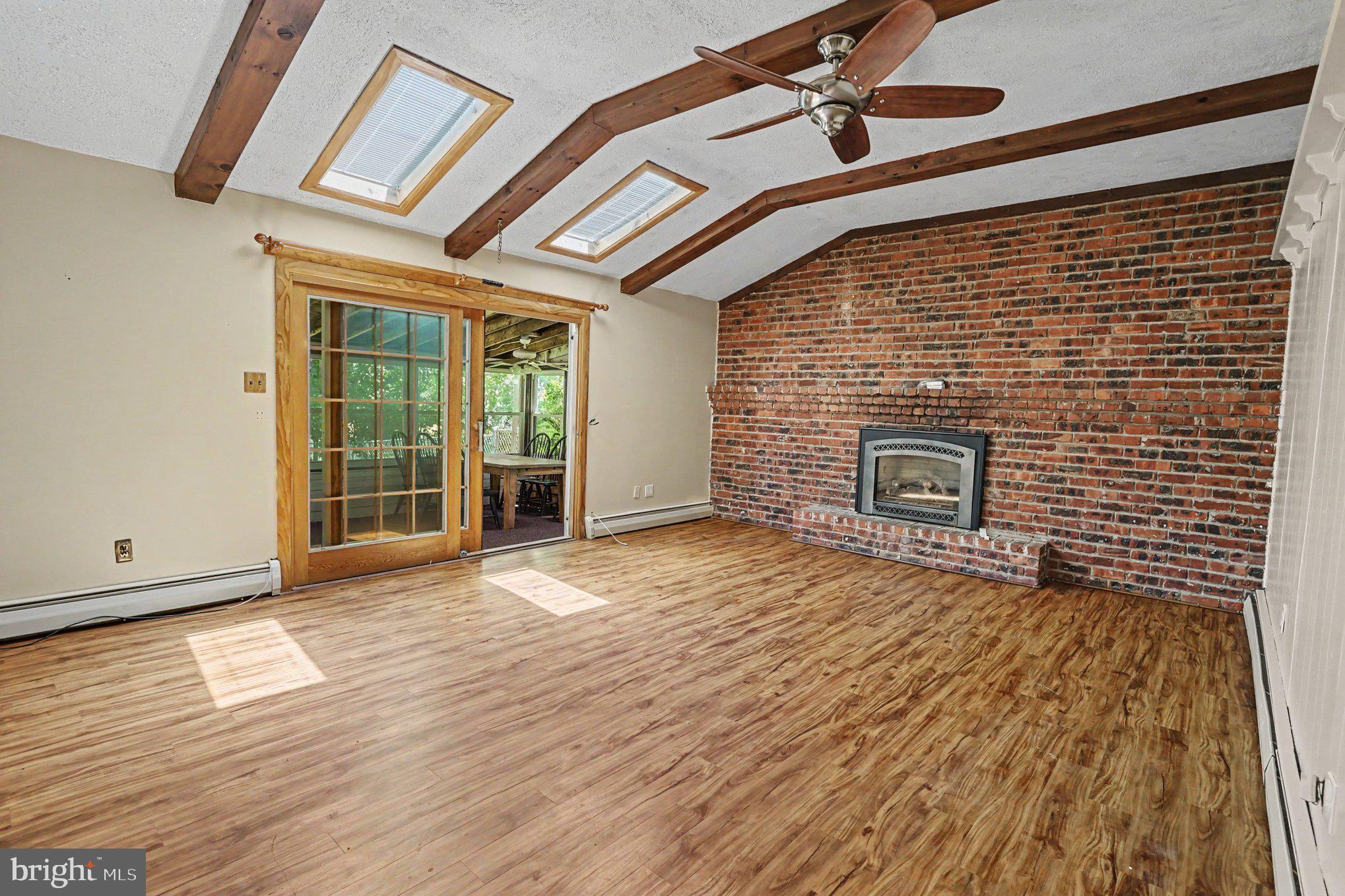 524 Highgate Road Norristown, PA 19403 - Photo 7 of 28