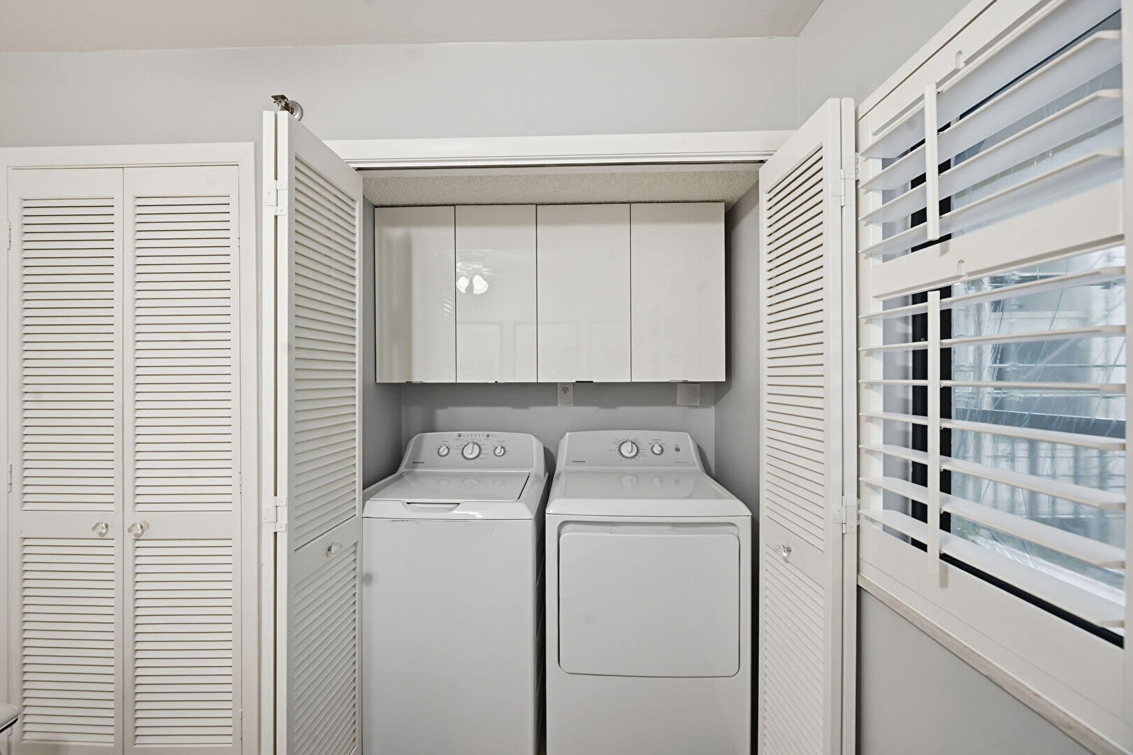 500 Ocean Trail Way, Unit 207 Jupiter, FL 33477 - Photo 6 of 30 Full Washer/Dryer
