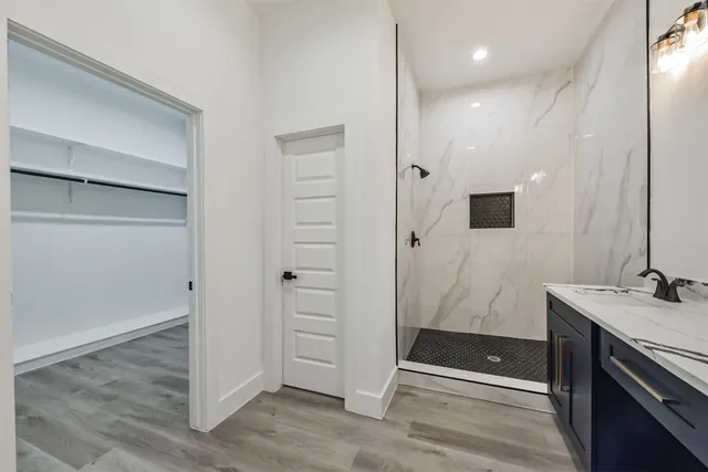 $460,000 | 613 Melbourne Street, Houston, TX 77022