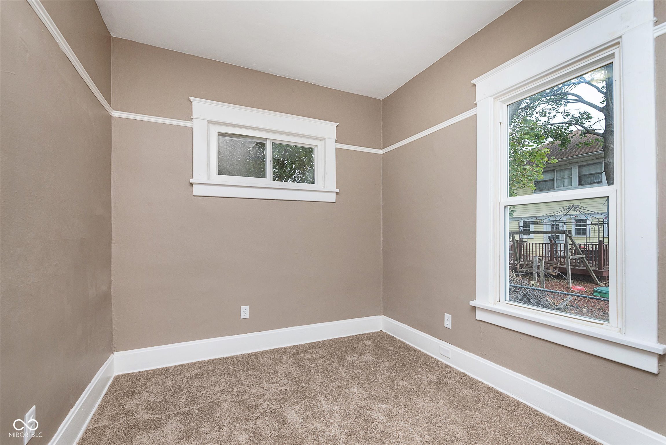 5074 East Walnut Street Indianapolis, IN 46201 - Photo 9 of 17