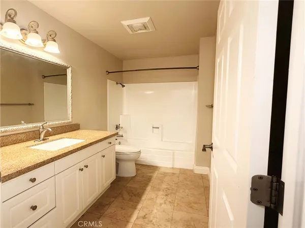 $2,850 | 184 Tangelo, Irvine, CA 92618