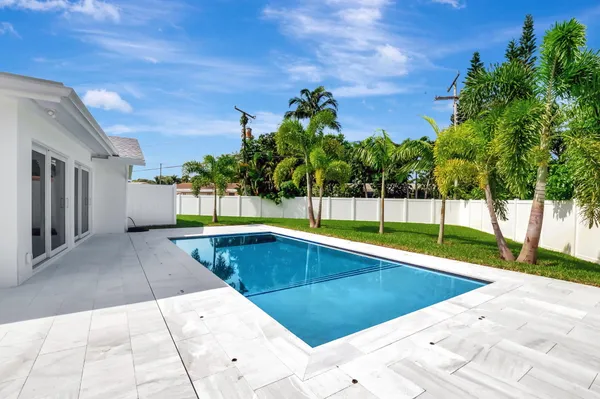 $8,000 | 135 Southeast 28th Court, Boynton Beach, FL 33435