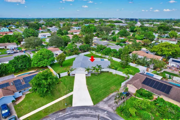 $8,000 | 135 Southeast 28th Court, Boynton Beach, FL 33435