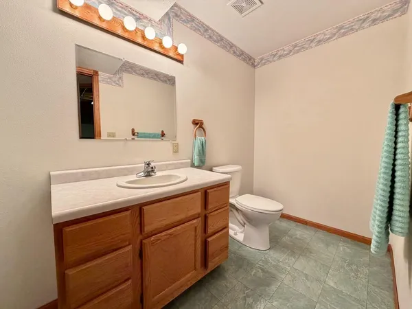 $267,000 | 828 West Birch Avenue, Fergus Falls, MN 56537