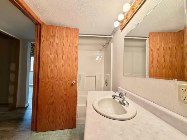 $267,000 | 828 West Birch Avenue, Fergus Falls, MN 56537