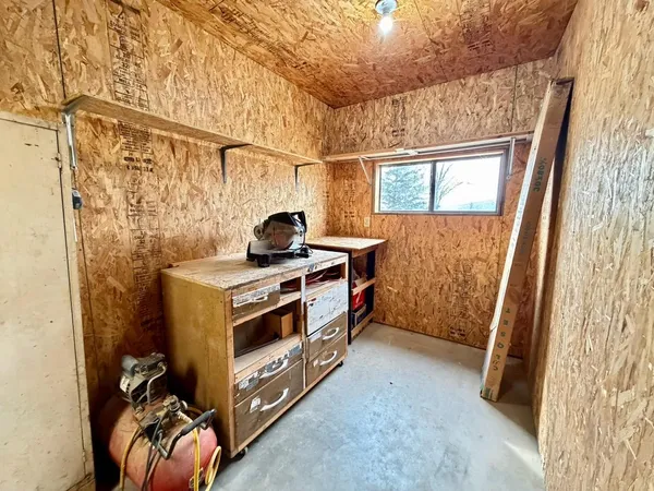 $267,000 | 828 West Birch Avenue, Fergus Falls, MN 56537