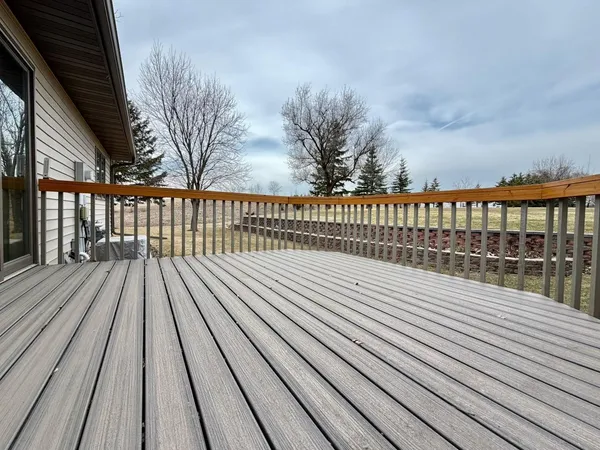 $267,000 | 828 West Birch Avenue, Fergus Falls, MN 56537