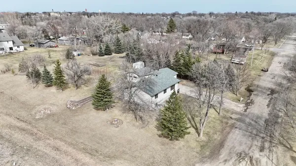 $267,000 | 828 West Birch Avenue, Fergus Falls, MN 56537