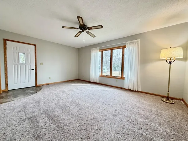 $267,000 | 828 West Birch Avenue, Fergus Falls, MN 56537