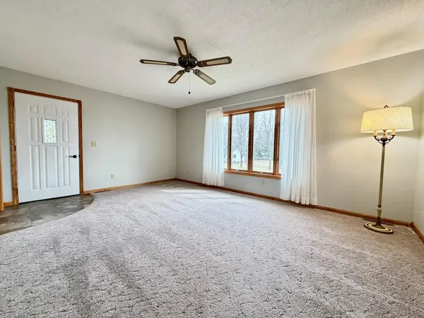 $267,000 | 828 West Birch Avenue, Fergus Falls, MN 56537