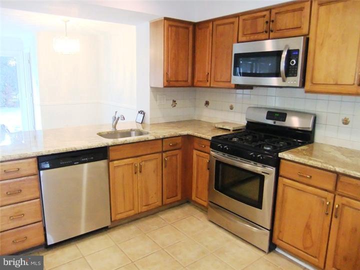 127 Rose Lane Springfield, PA 19064 - Photo 6 of 23 Gallery Image 6