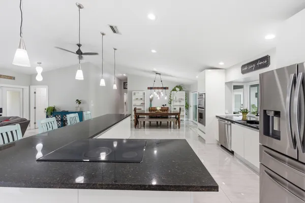 $860,000 | 1537 Northwest 108th Way, Coral Springs, FL 33071