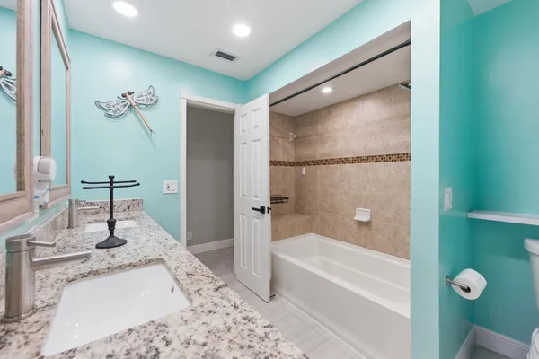 $860,000 | 1537 Northwest 108th Way, Coral Springs, FL 33071