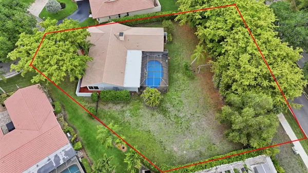 $860,000 | 1537 Northwest 108th Way, Coral Springs, FL 33071