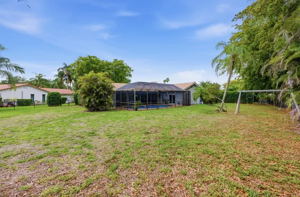 $860,000 | 1537 Northwest 108th Way, Coral Springs, FL 33071