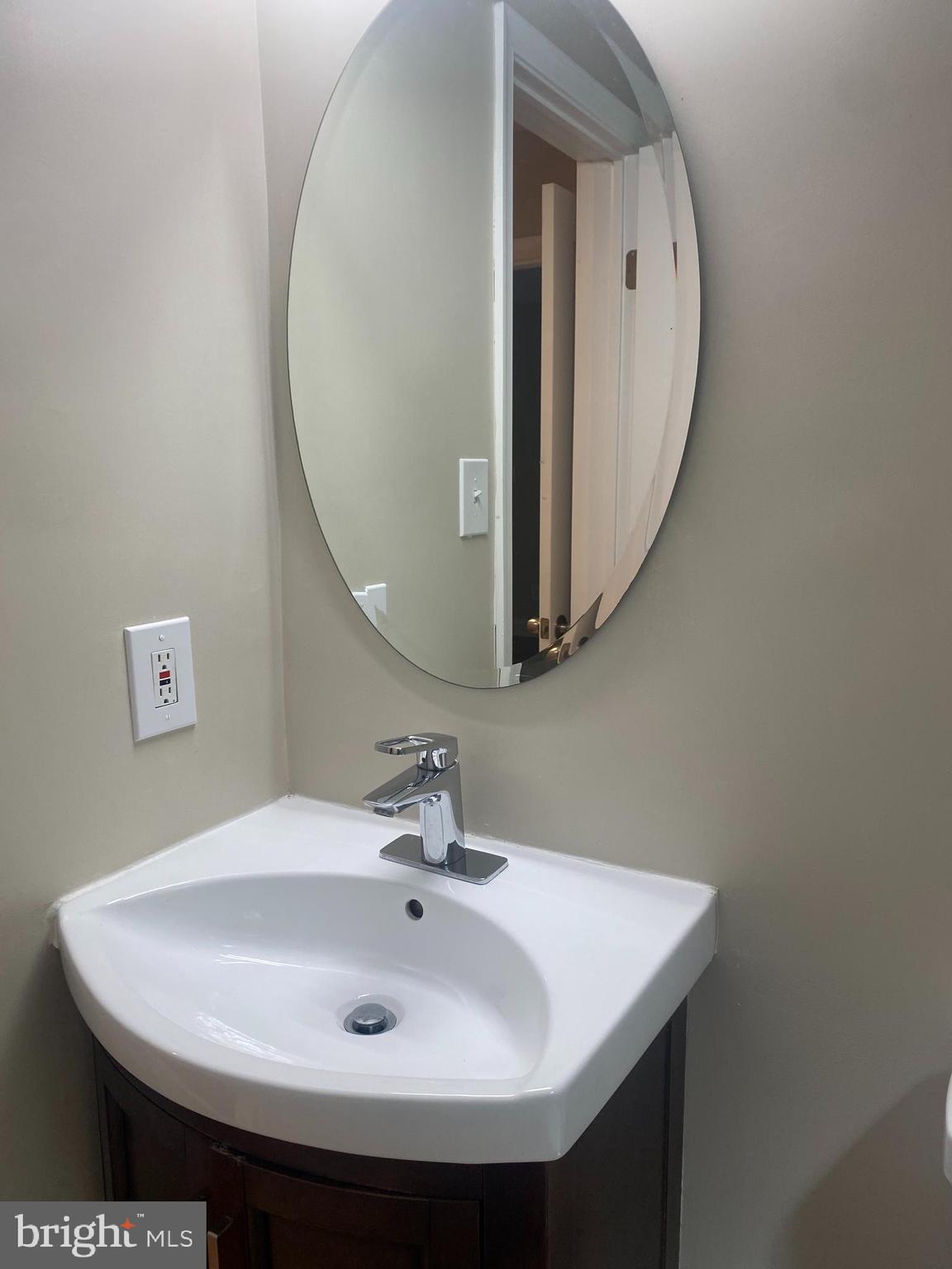 1905 North Rhodes Street, Unit 34 Arlington, VA 22201 - Photo 31 of 33
