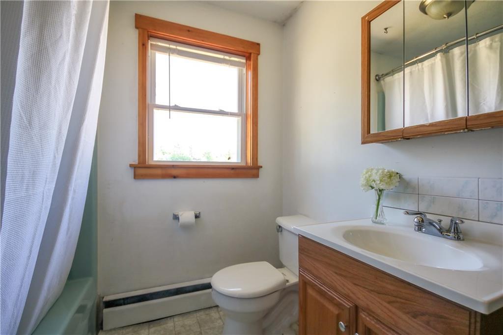 225 Weeks Road Richmond, ME 04357 - Photo 19 of 35 Full Bath