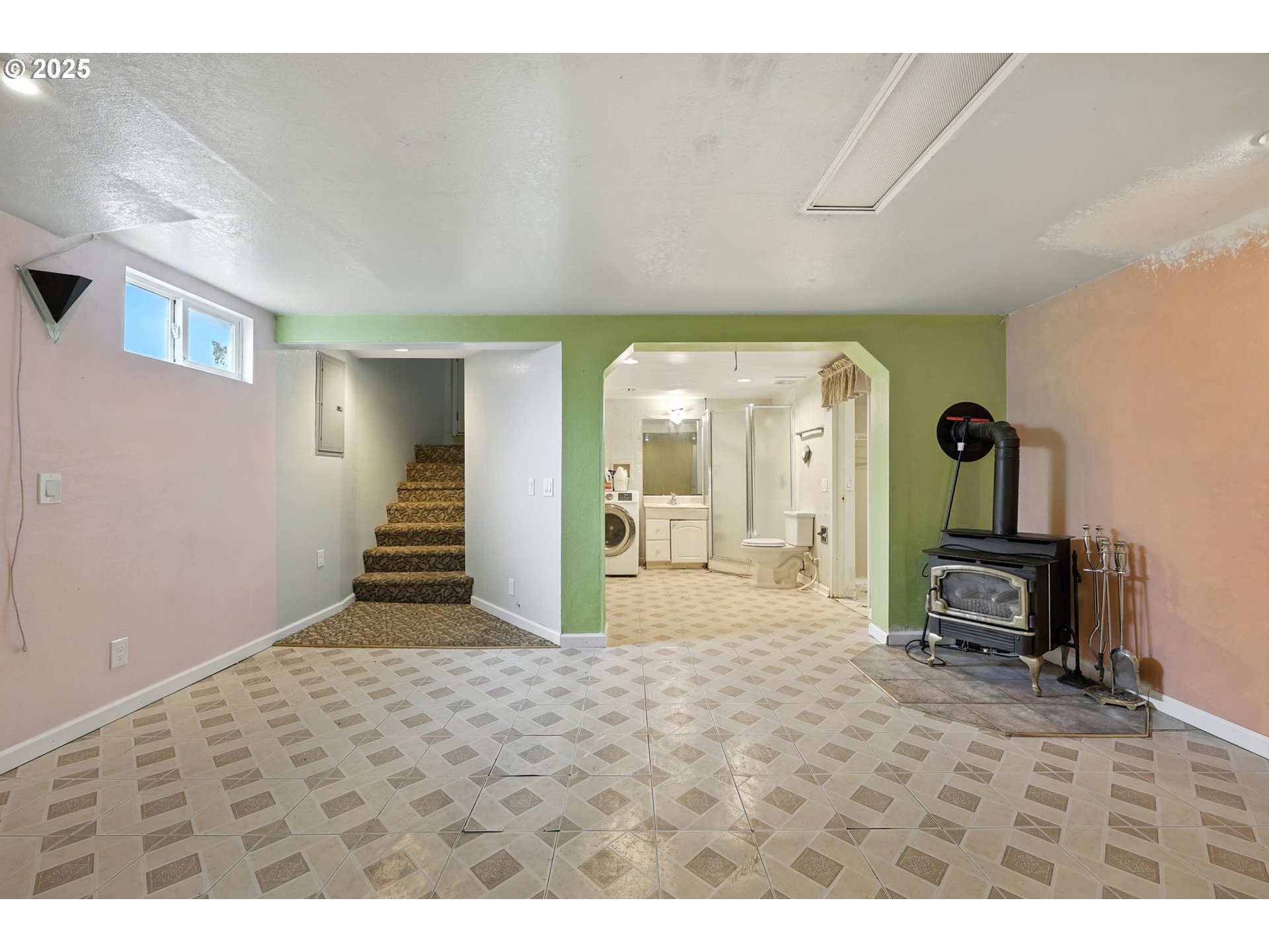 1611 Northeast 102nd Avenue Portland, OR 97220 - Photo 16 of 30 a living room with furniture