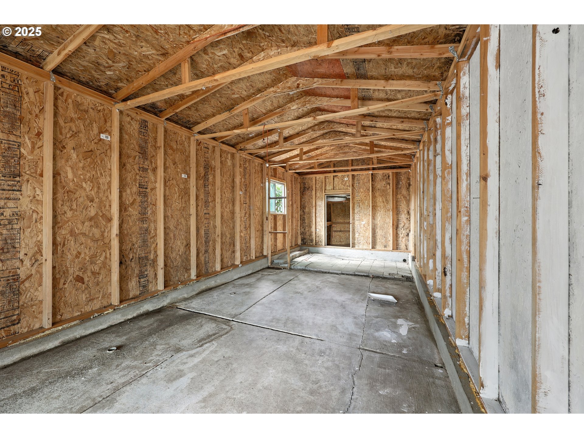 1611 Northeast 102nd Avenue Portland, OR 97220 - Photo 30 of 30 a view of entryway