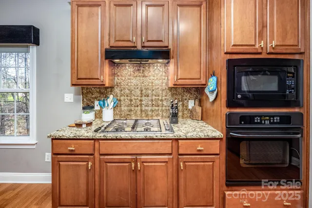 $699,900 | 8074 Andrew Franklin Drive, Denver, NC 28037