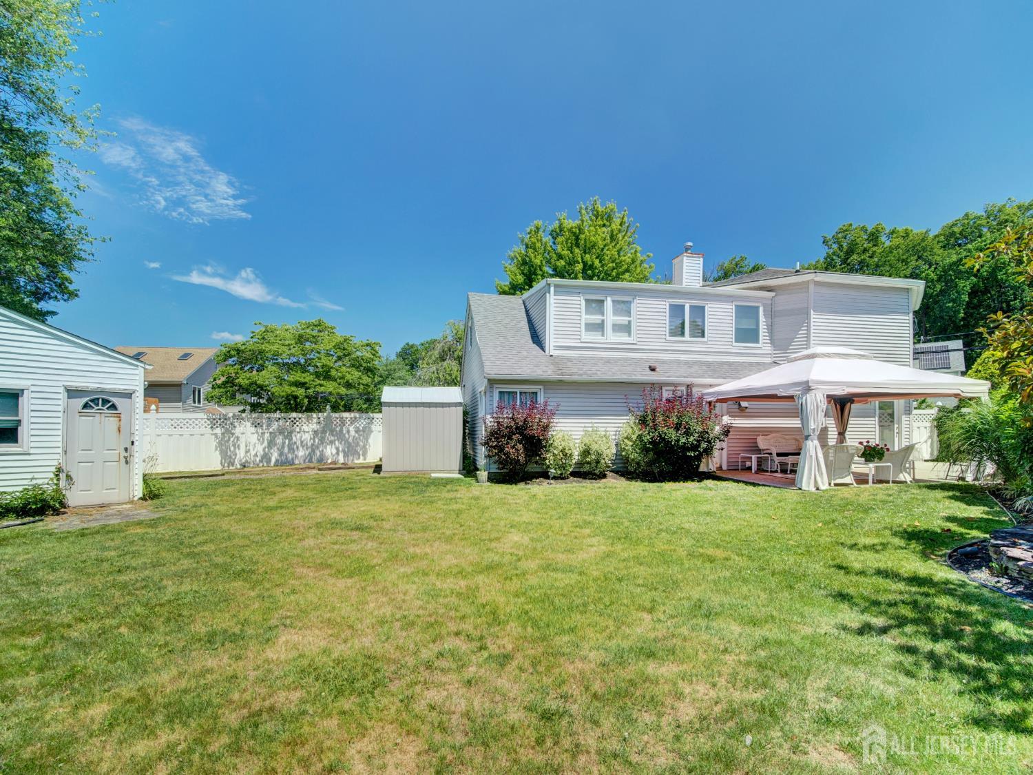 101 Idlewild Road Edison, NJ 08817 - Photo 39 of 42