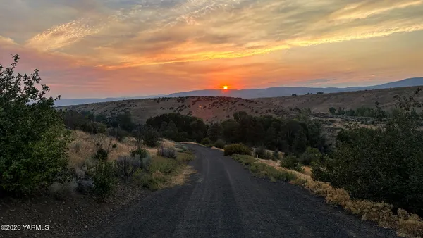$139,000 | Nna Cottonwood Road, Unit LOT C (1415), Yakima, WA 98908