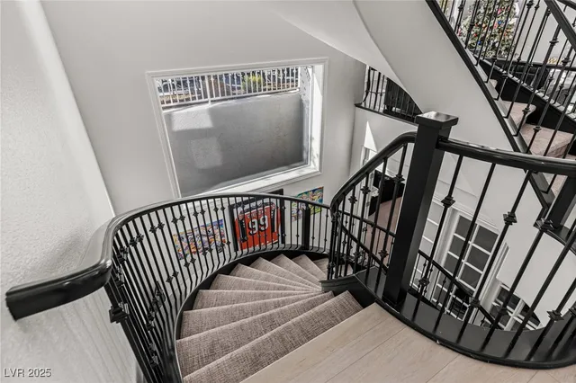 $2,699,000 | 1901 Newport Bay Drive, Las Vegas, NV 89117