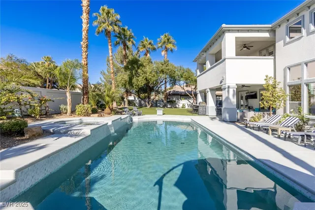 $2,699,000 | 1901 Newport Bay Drive, Las Vegas, NV 89117