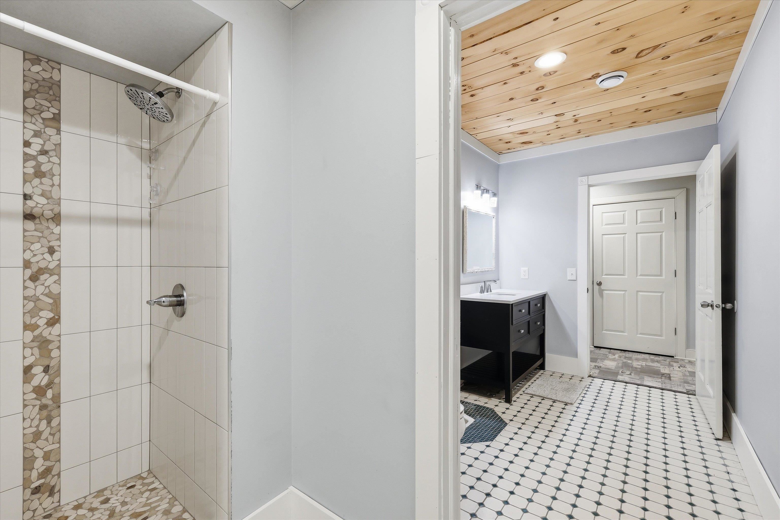 439 East Factory Street Seymour, WI 54165 - Photo 23 of 64