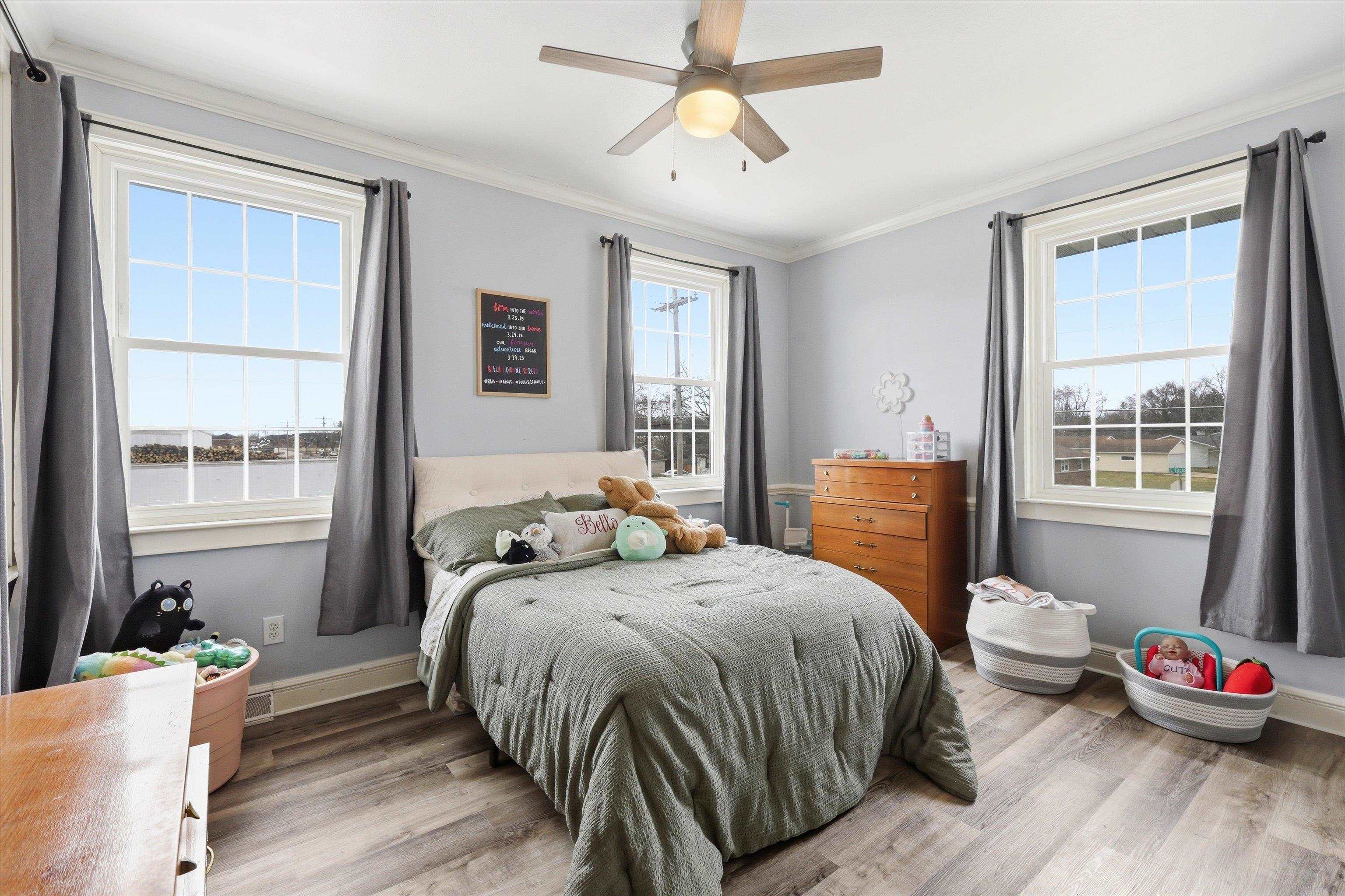 439 East Factory Street Seymour, WI 54165 - Photo 33 of 64