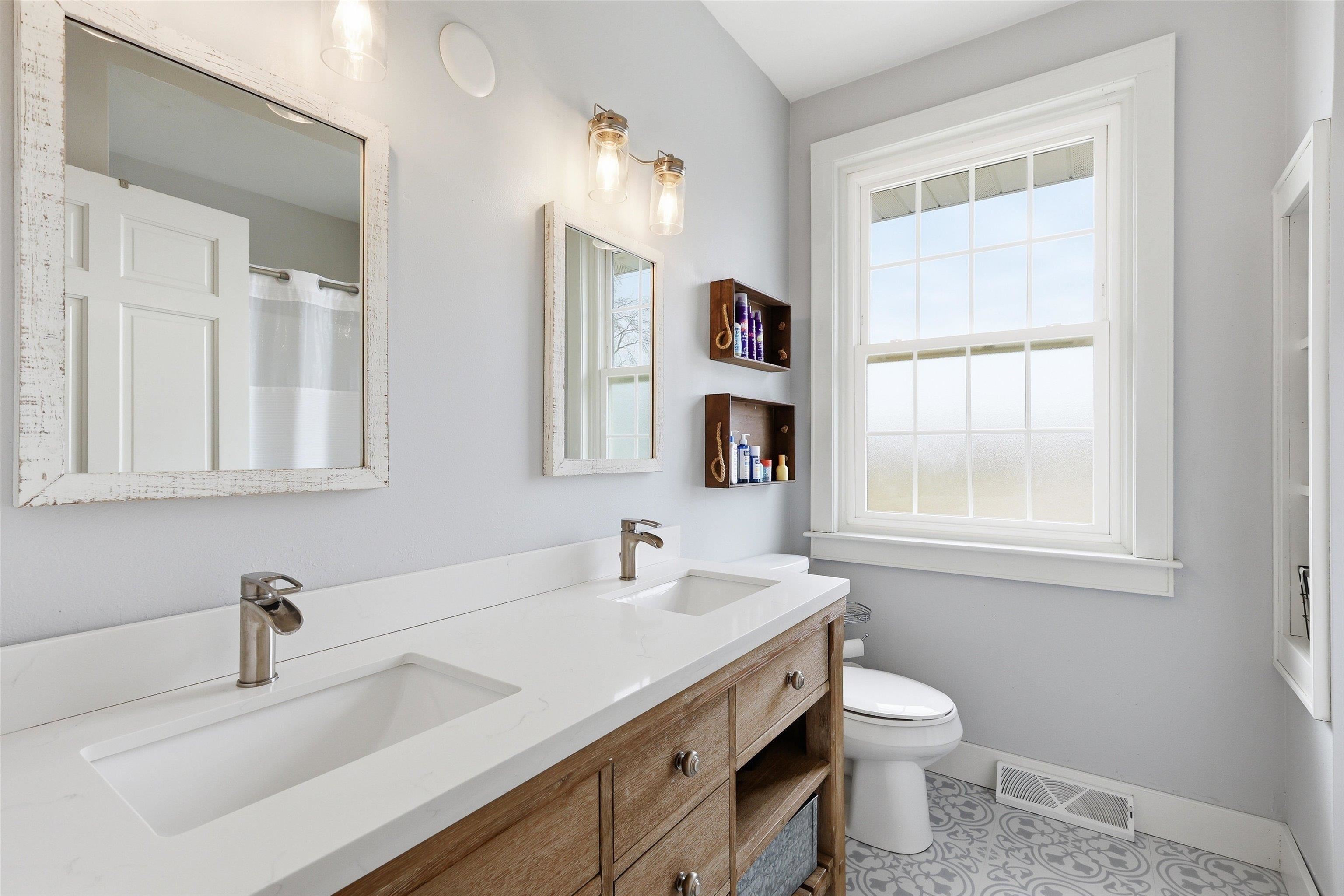 439 East Factory Street Seymour, WI 54165 - Photo 35 of 64