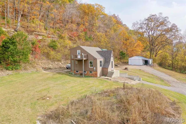 $119,900 | 802 Highway 3, Rockwood, IL 62280