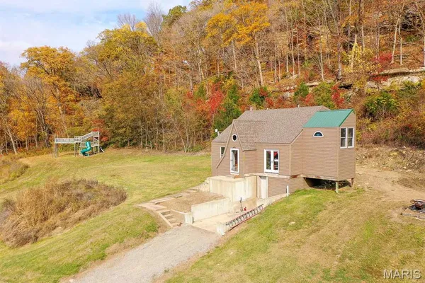 $99,900 | 802 Highway 3, Rockwood, IL 62280