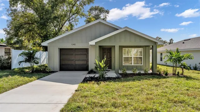 $349,900 | 1242 Dorothy Street, Lakeland, FL 33815