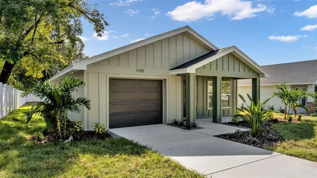 $349,900 | 1242 Dorothy Street, Lakeland, FL 33815