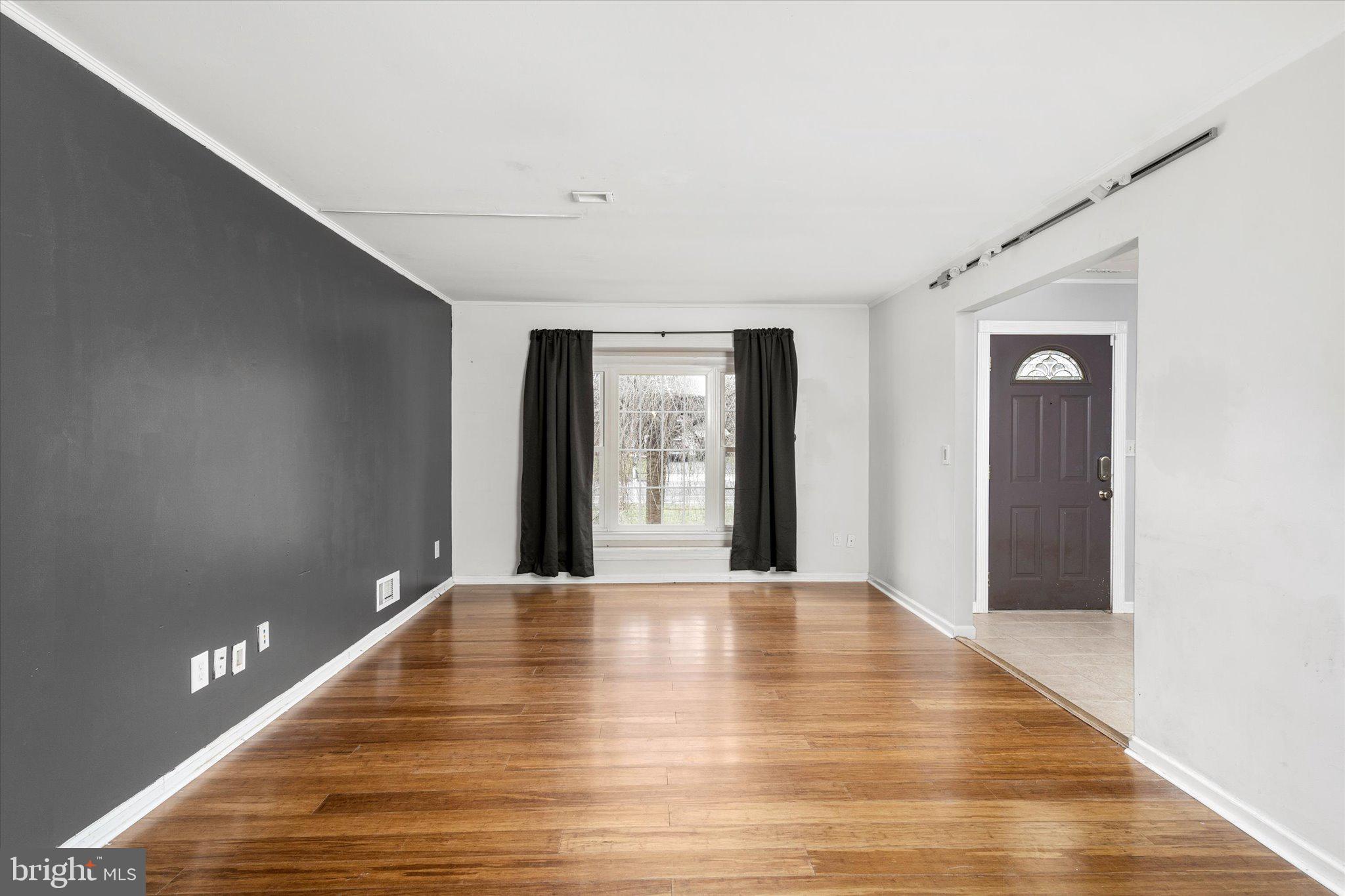 343 George Dye Road Hamilton, NJ 08690 - Photo 8 of 34