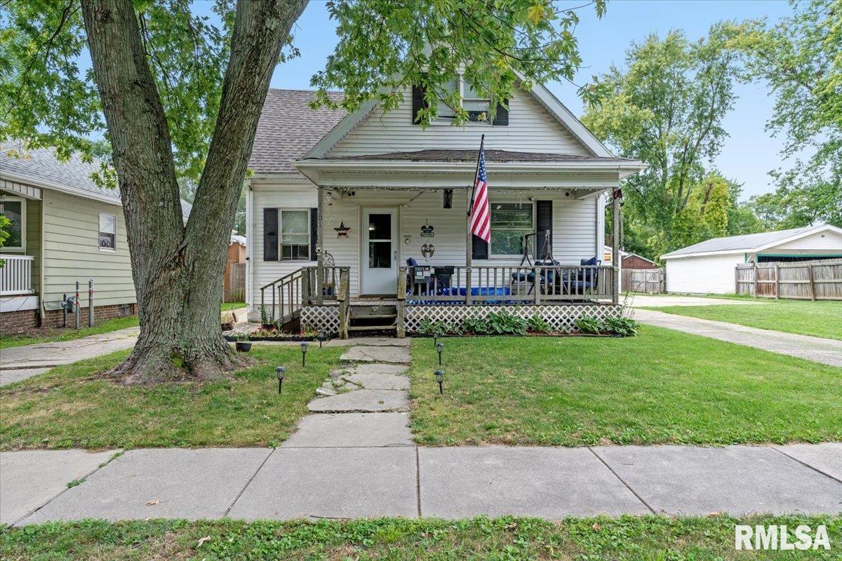 1101 North 2nd Street Springfield, IL 62702 - Photo 1 of 18