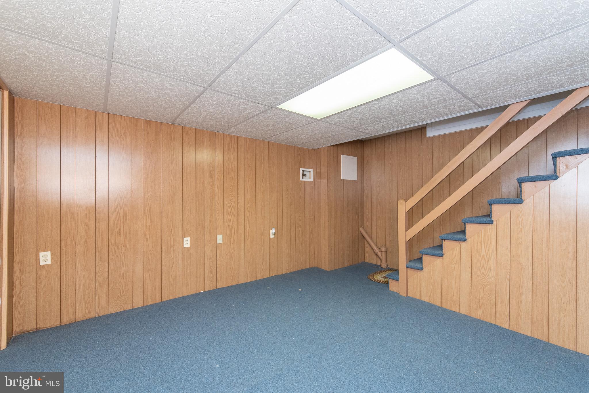 2718 Moorgate Road Baltimore, MD 21222 - Photo 29 of 39 Family Room