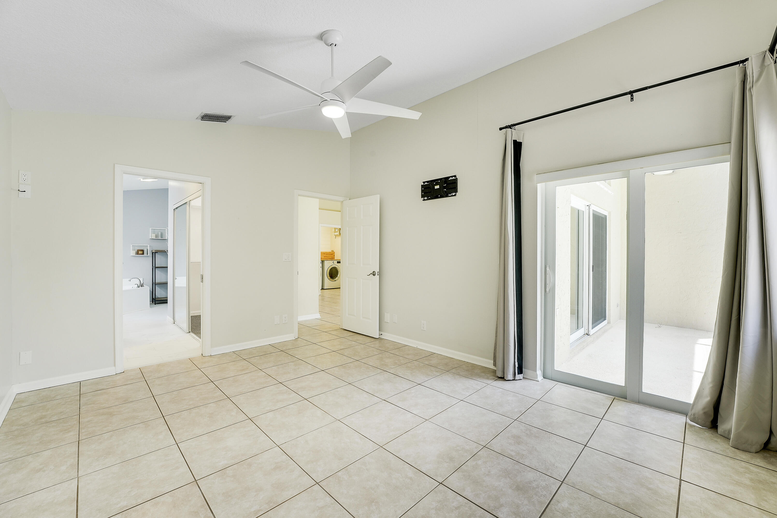 6334 Barbara Street Jupiter, FL 33458 - Photo 20 of 38 House-19