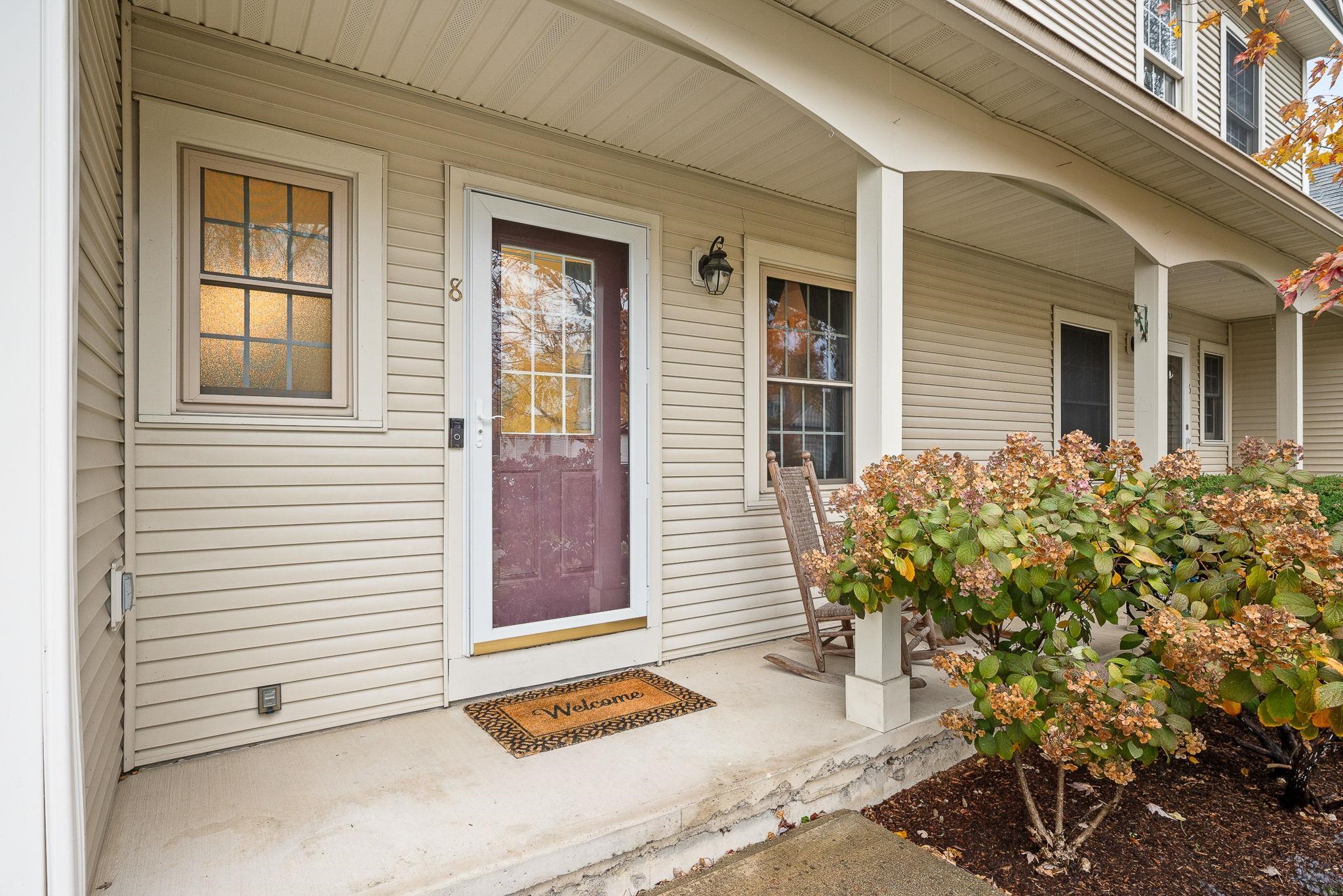 8 Chelsea Place Williston, VT 05495 - Photo 4 of 51