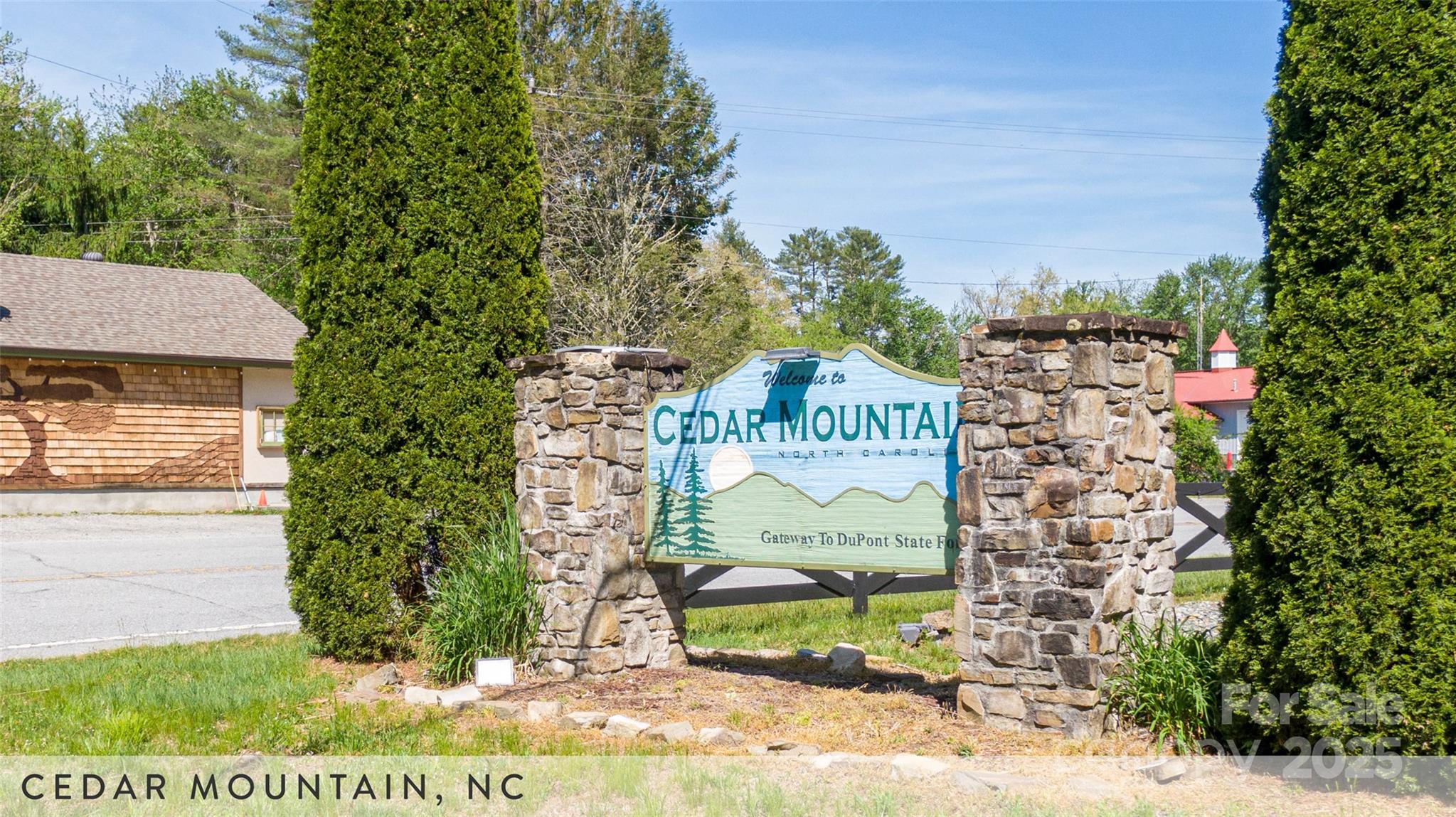 888 Cardinal Road Brevard, NC 28712 - Photo 17 of 21 Gallery Image 17
