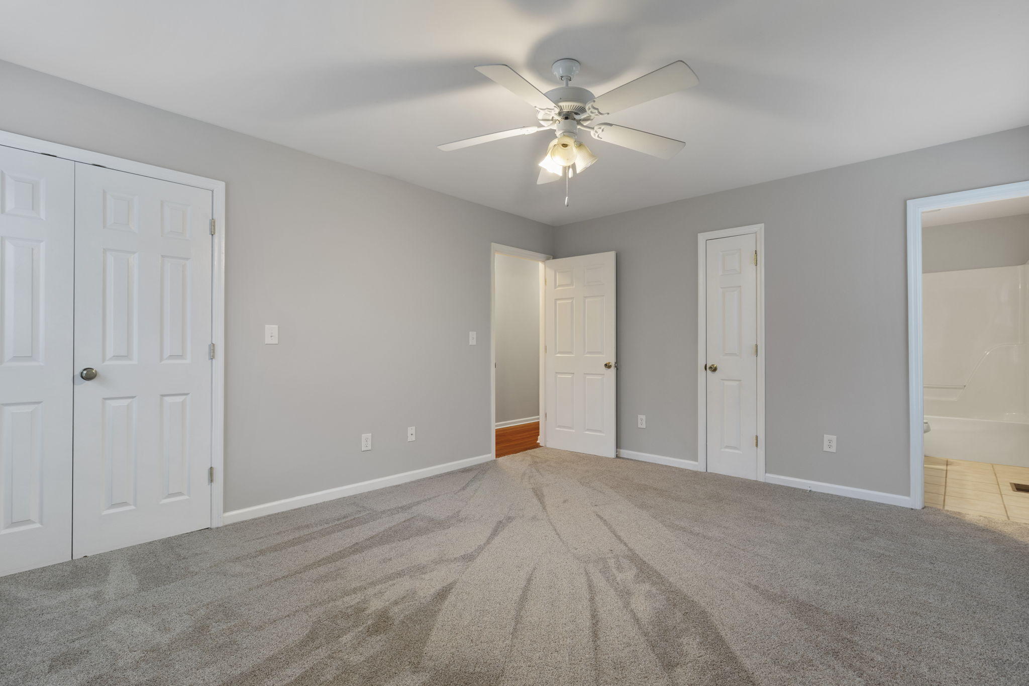 5190 Frontage Road Northwest, Unit 28 Cleveland, TN 37312 - Photo 8 of 14 8_5190+Frontage+Rd+NW+Cleveland-16-WebQu