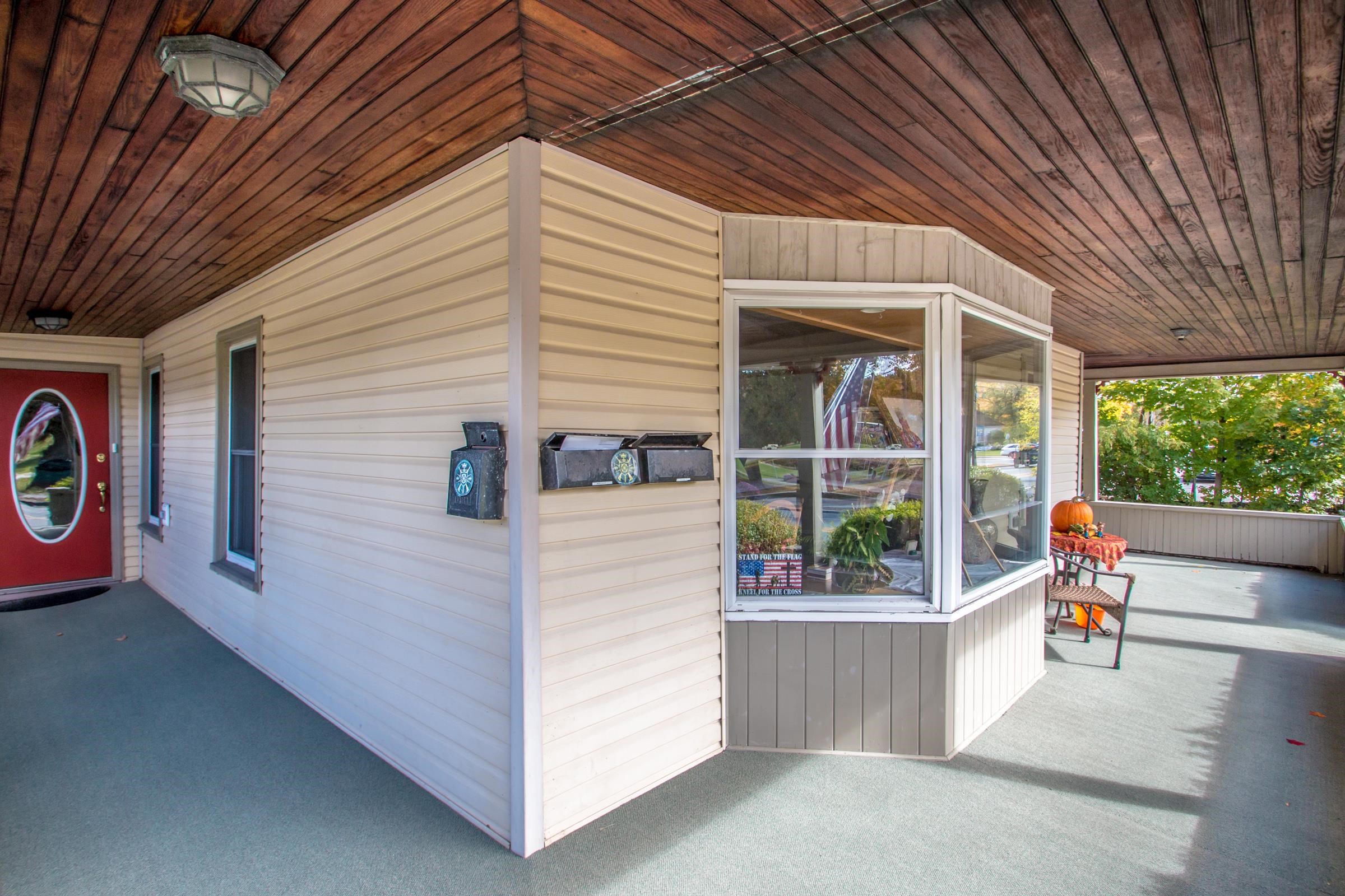 64 Main Street Gorham, NH 03581 - Photo 4 of 40