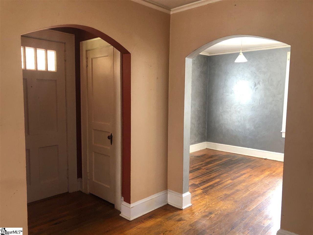 210 South Franklin Road Greenville, SC 29609 - Photo 3 of 16 Gallery Image 3