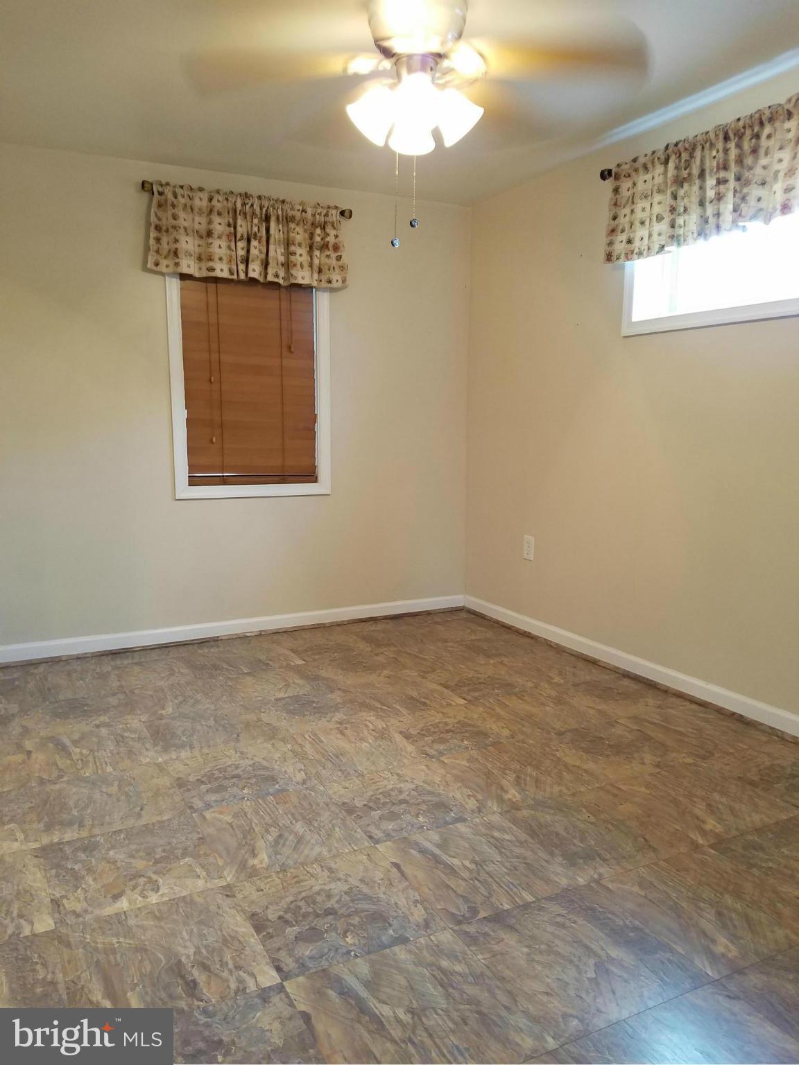 7862 New Battle Grove Road Baltimore, MD 21222 - Photo 14 of 24 Dining Room